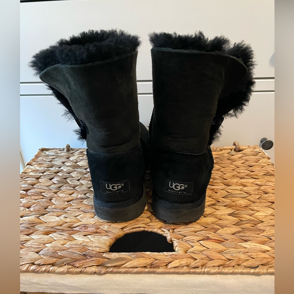 Ugg Black Bailey Boot